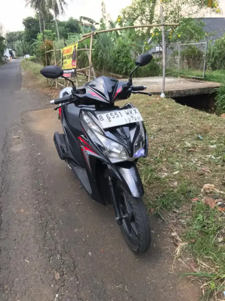 Vario Techno 125 Hitam 2013