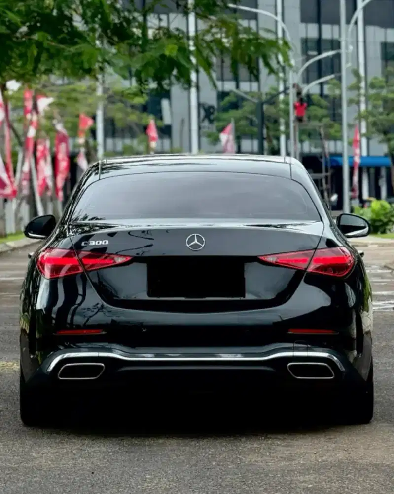 MURAH CASH. Mercedes Benz C300 W206 AMG 2023 e300 2022