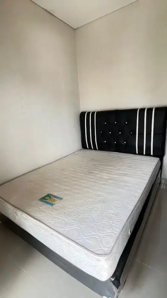 Kasur Springbed + Dipan