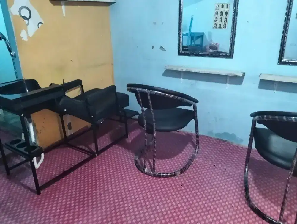 Bangku salon 2 bangku keramas 1 kaca 2