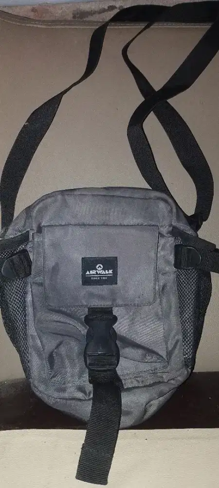 Tas kecil Airwalk