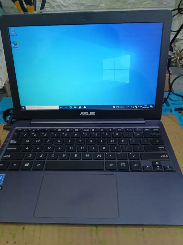 Jual Asus e203m notebook