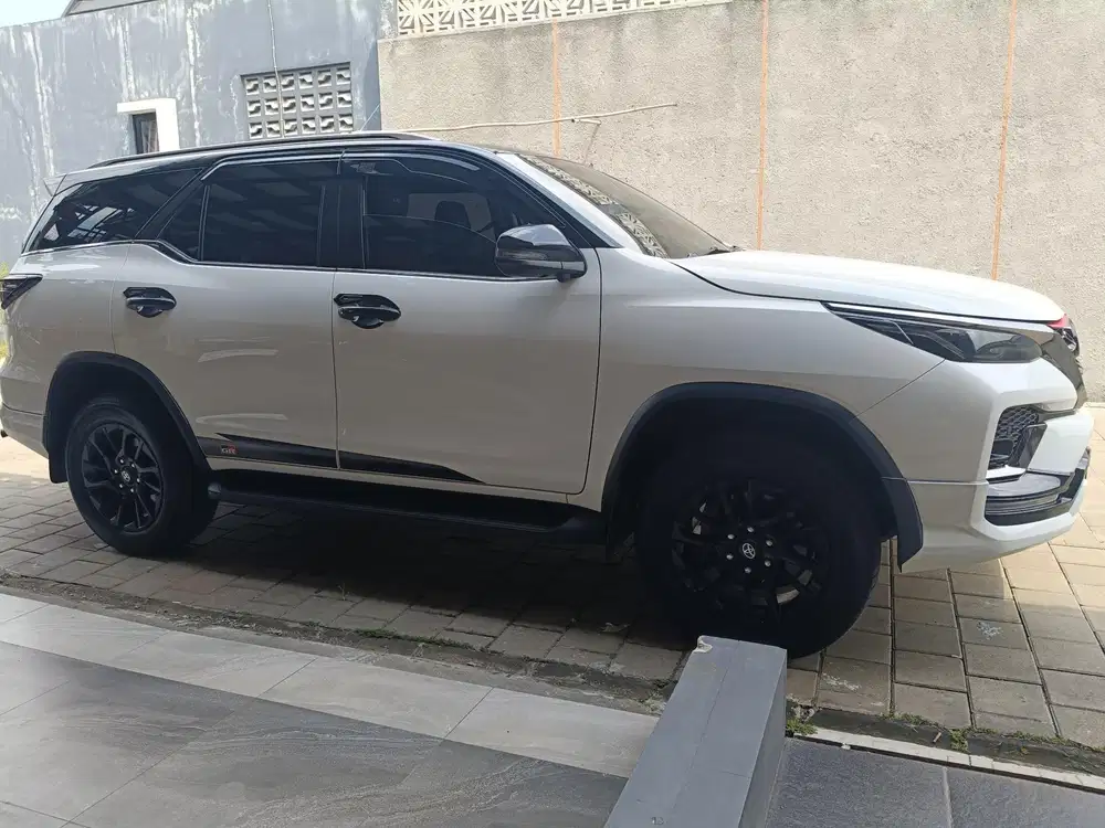 Toyota Fortuner 2024 Diesel
