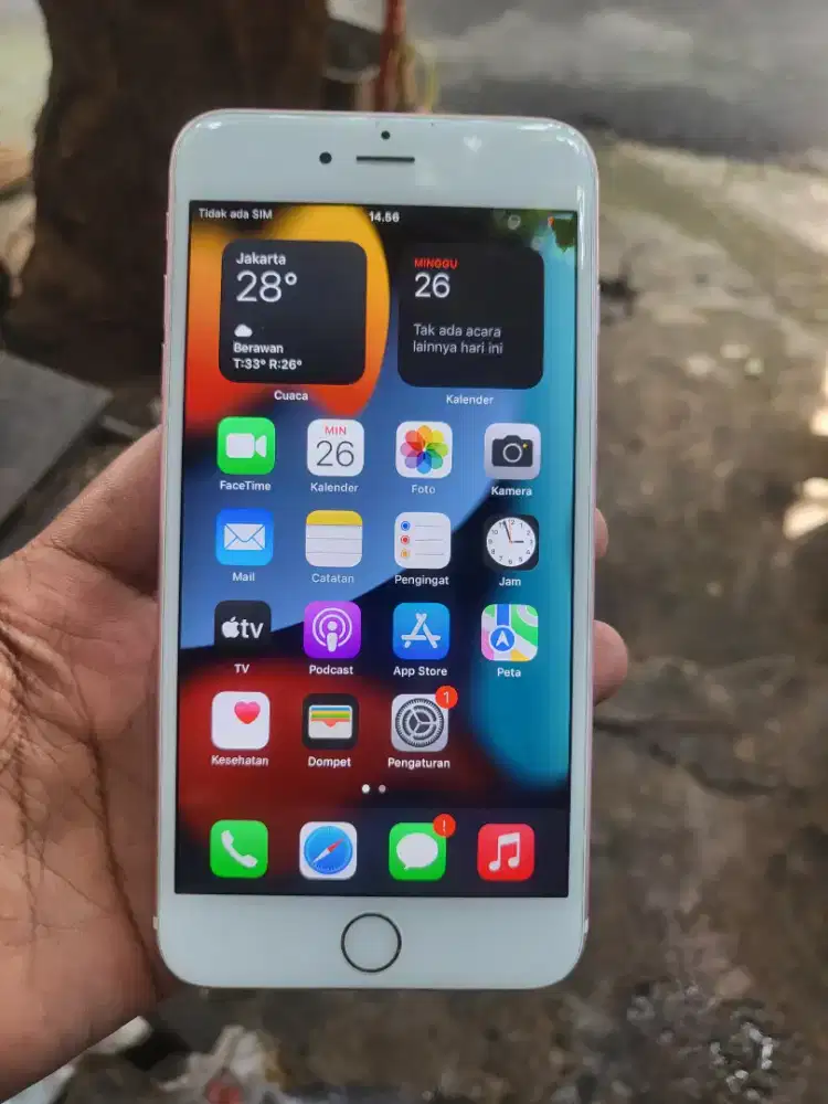 Jual cepat iphone 6s plus 32gb resmi ibox