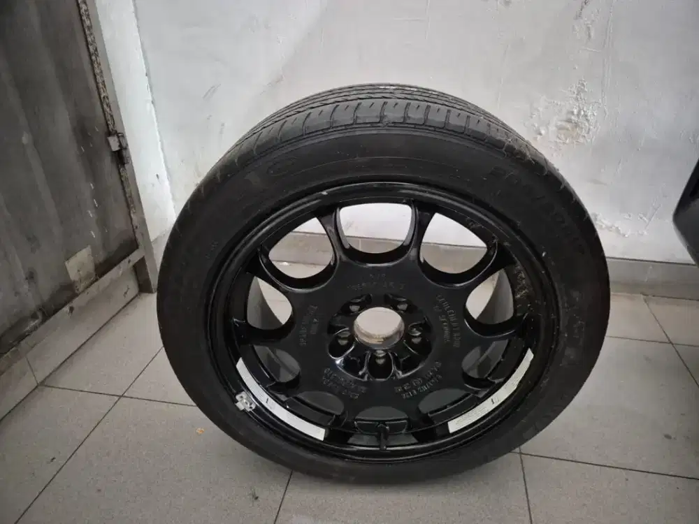 Ban + velg serep r17 205/50 pcd 5x114 contemporary
