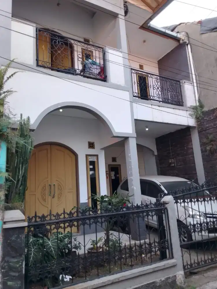 HOT UNIT Rumah Secondary LT.90m2 LB.100m2 Cimahi Selatan