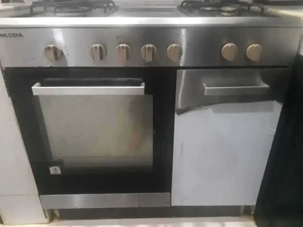 Kompor modena 4 tungku