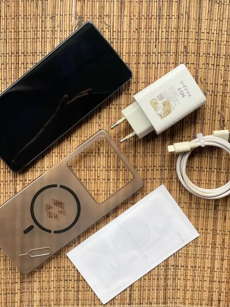 Infinix Note 40 8/256 Black Lengkap