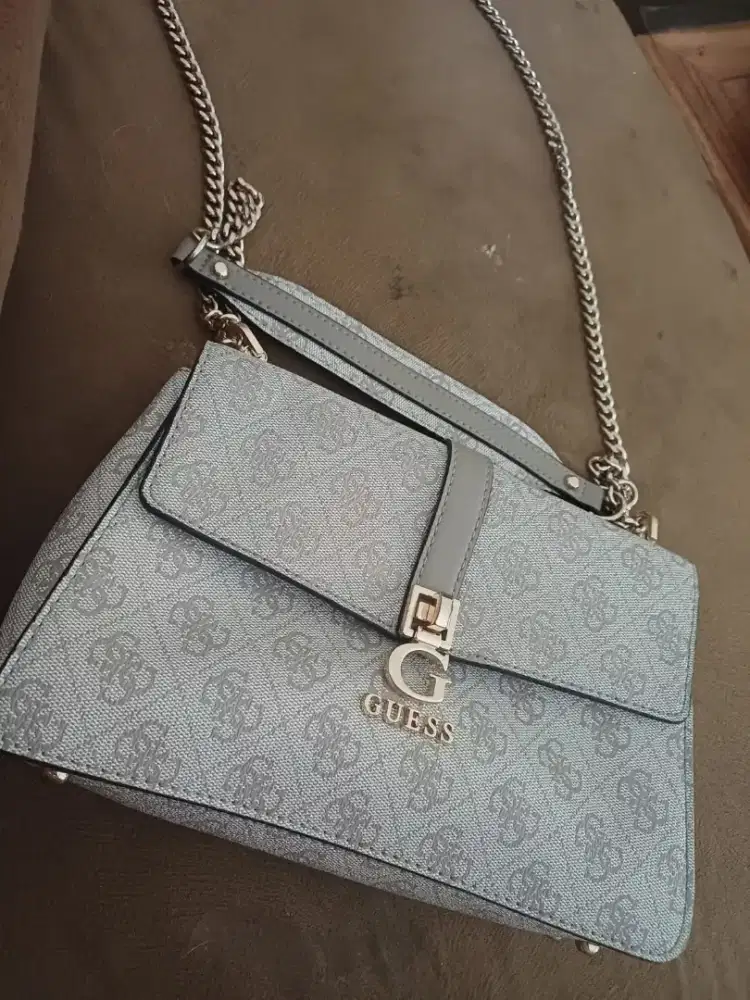 Di jual tas guess asli