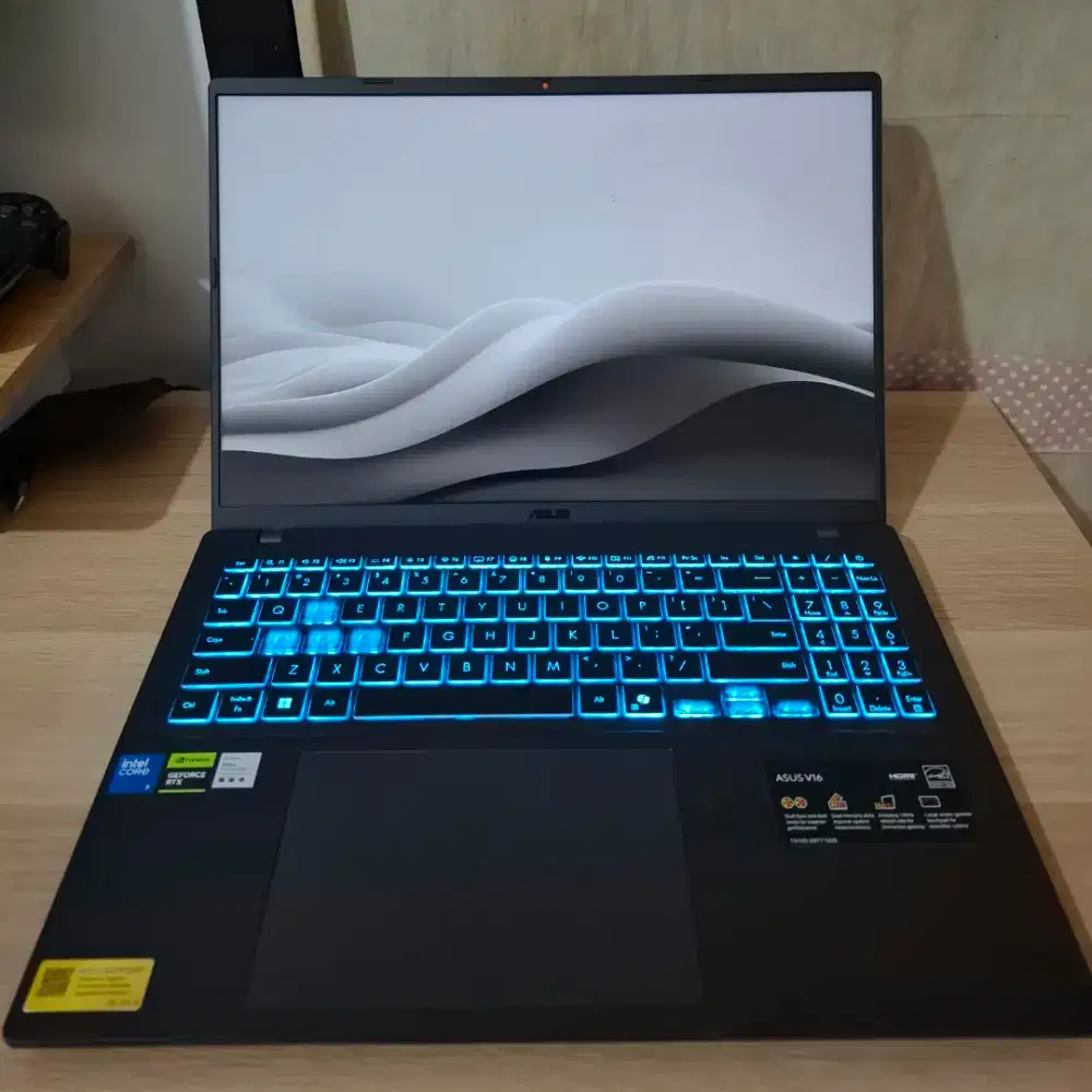 Laptop Asus Gaming V16 RTX 4050