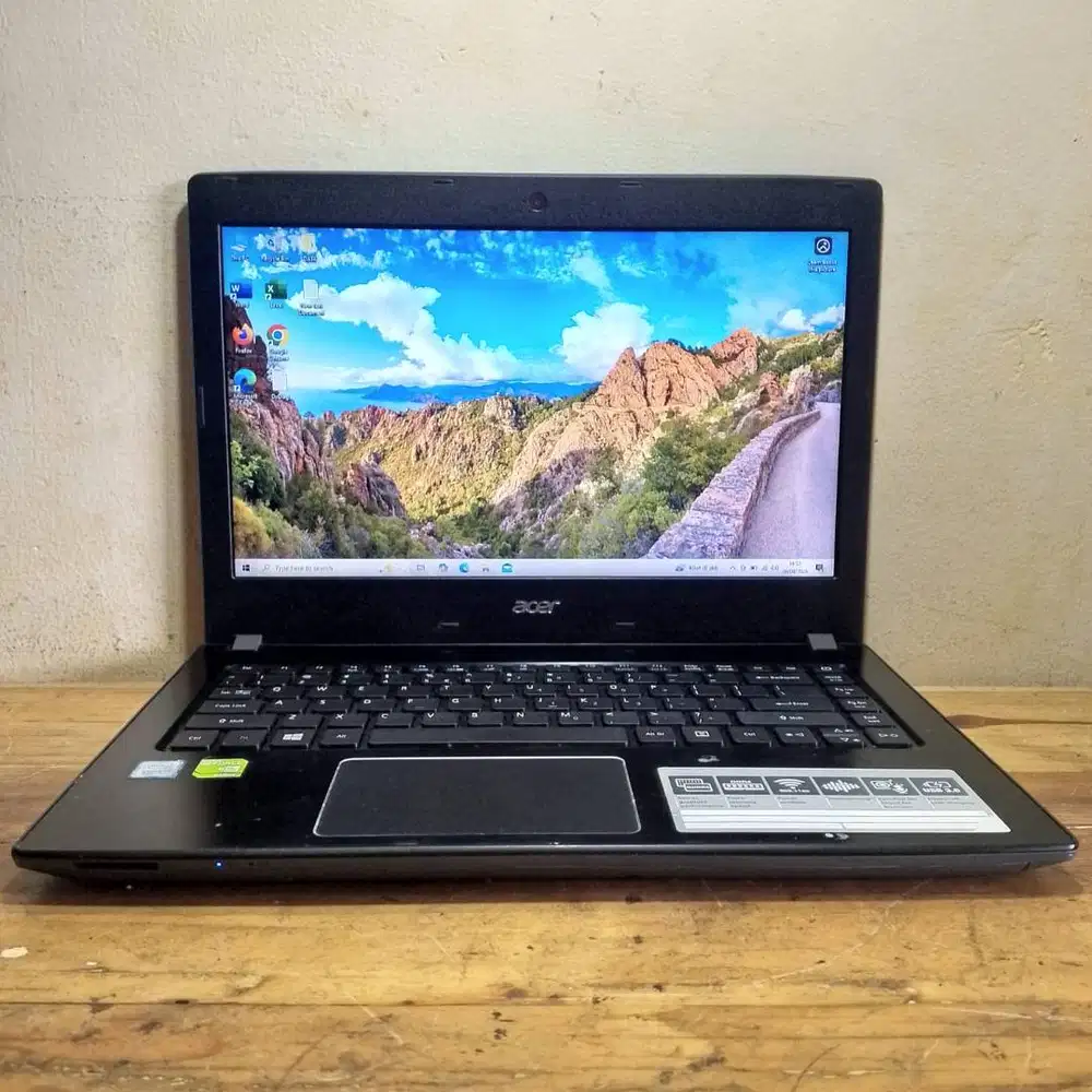 Laptop editing Acer core i5-7200U Dual VGA Nvidia 940MX 2 GB Ram 4 GB