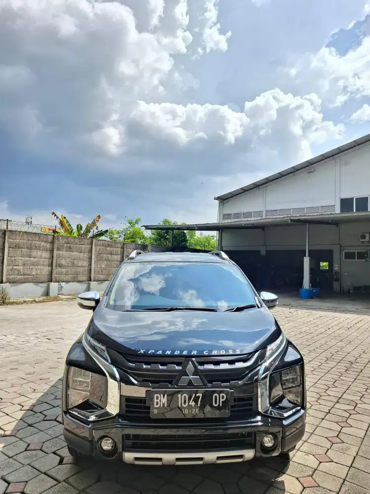 Xpander cross plus 2021 matic. Km 53rb antik