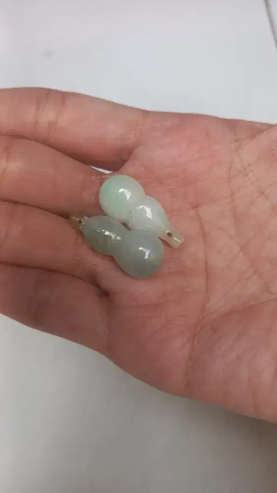 Liontin Giok Hu lu ( labu)