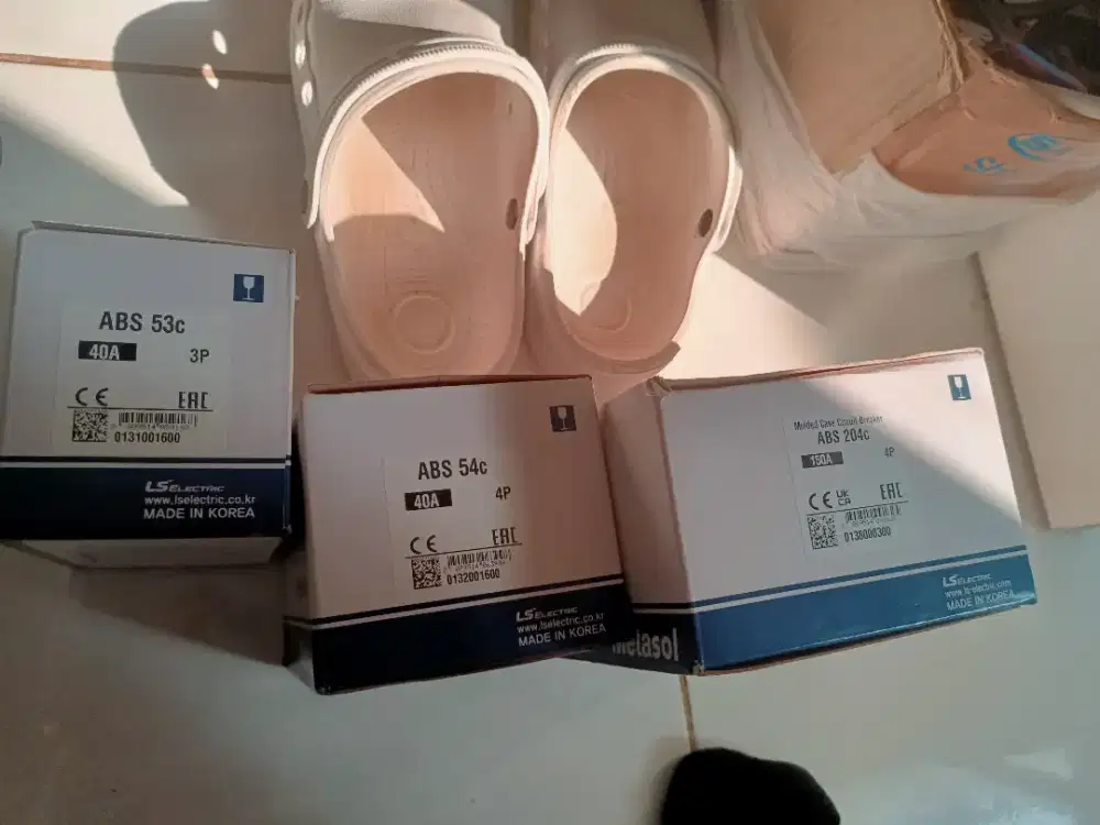 MCCB merk Ls kondisi masih baru