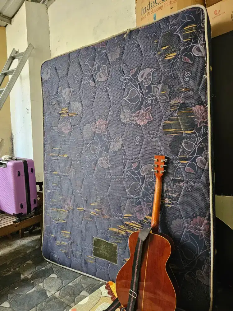 Kasur elite uk 160 masih bGus normal..