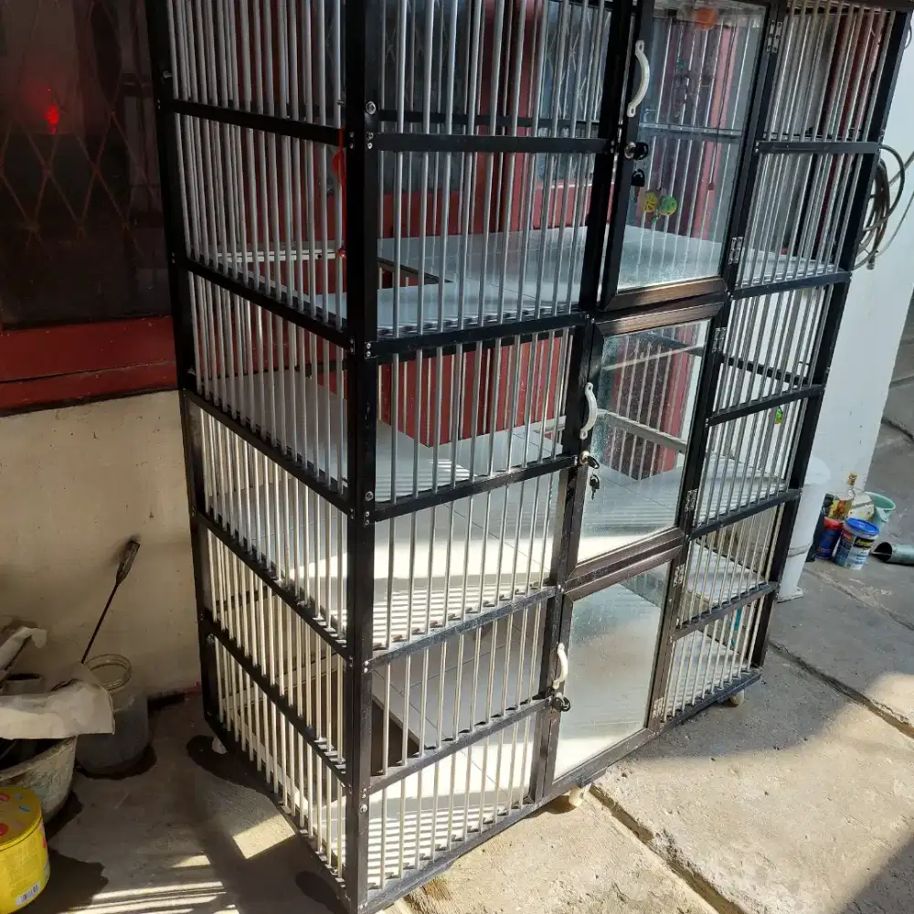 Di Jual Kandang Kucing 3 Lantai Bagus dan Bersih