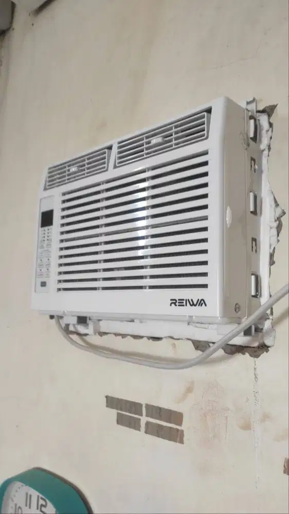 AC Reiwa 1/2 PK cocok untuk ruangan 3x3