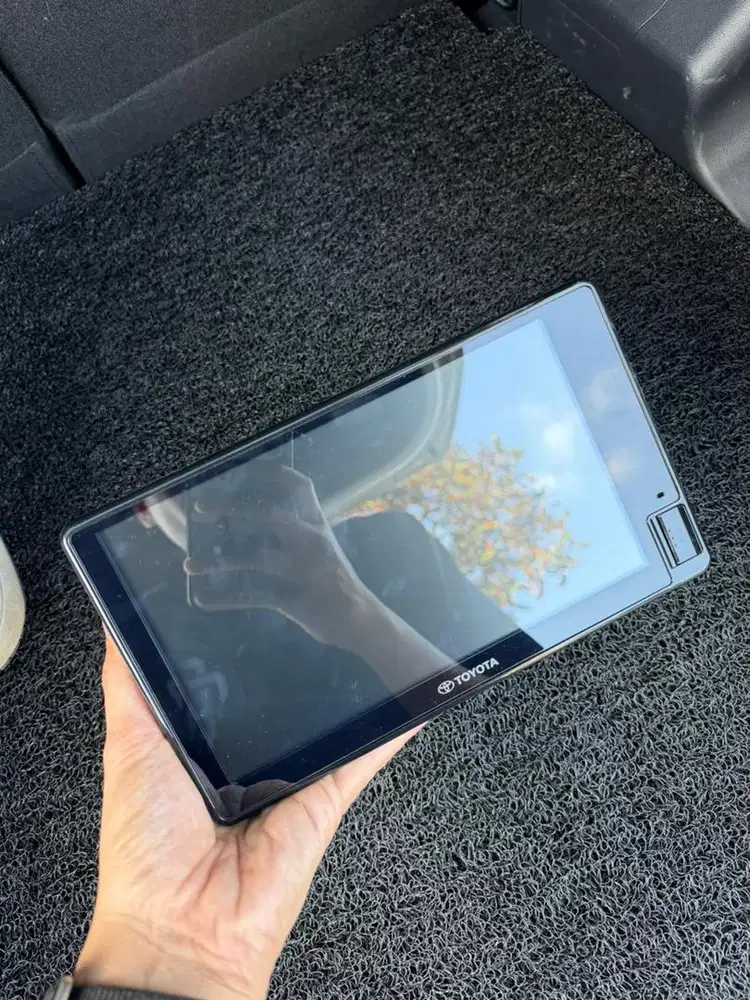 DIJUAL!! Head Unit Toyota Raize GR 2023 ORIGINAL Copotan