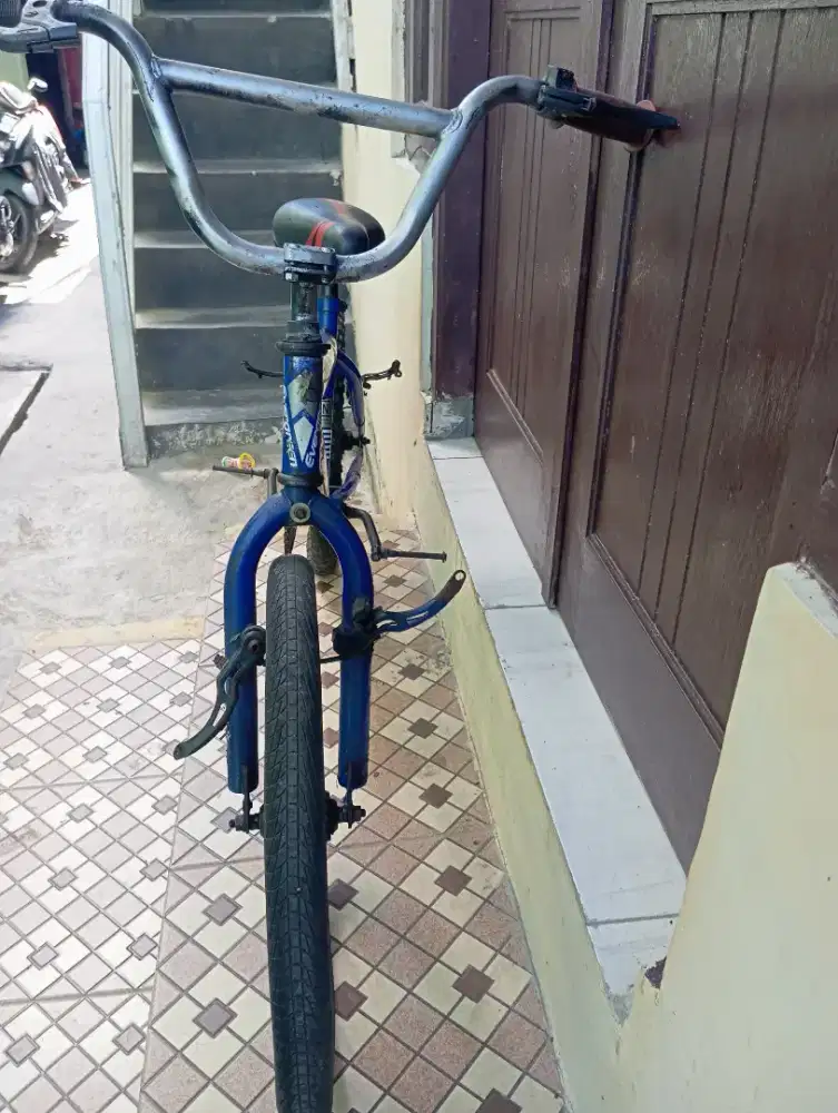 Di jual sepeda BMX