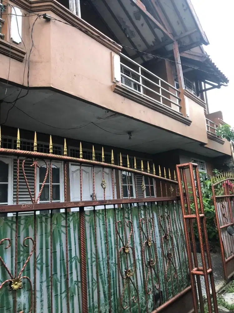 Rumah Pribadi 160 m2 2 Lantai Pinggir Tol