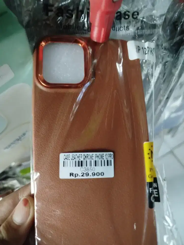 CASE LEATHER CHROME IPHONE 12 PRO