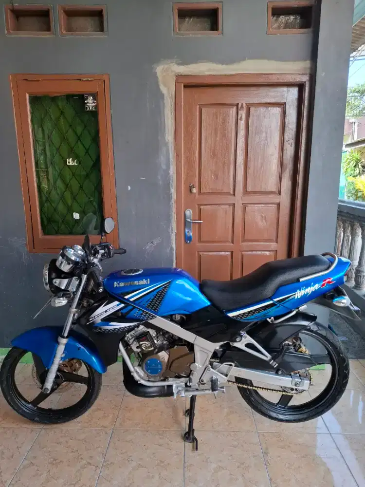 Kawasaki ninja r 2013