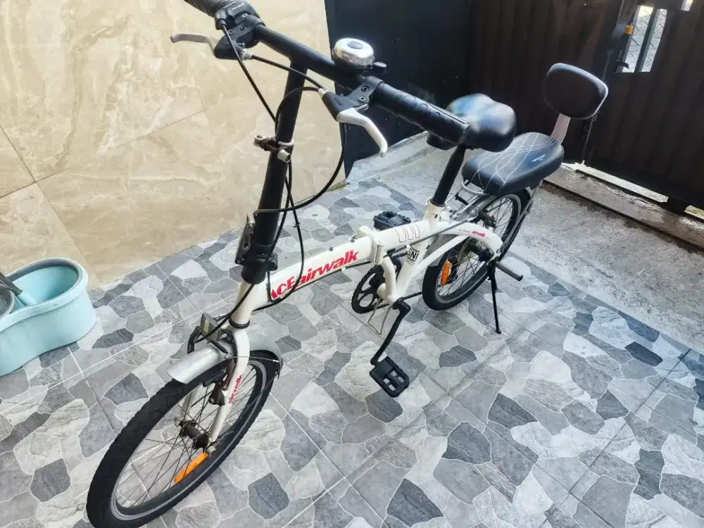Sepeda Lipat Ace Airwalk by ACE Hardware