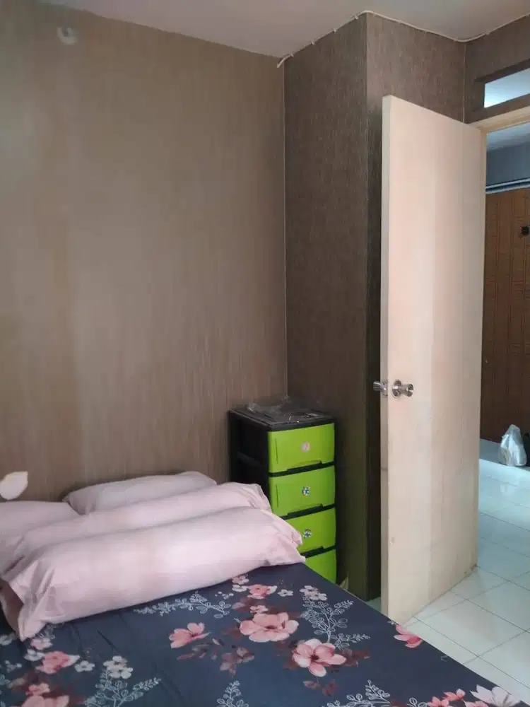 sprei bekas kondisi baik