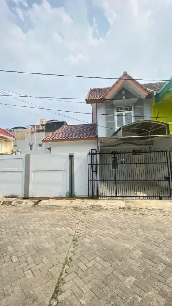 Rumah Hook Taman Palem Lestari 2 Lantai