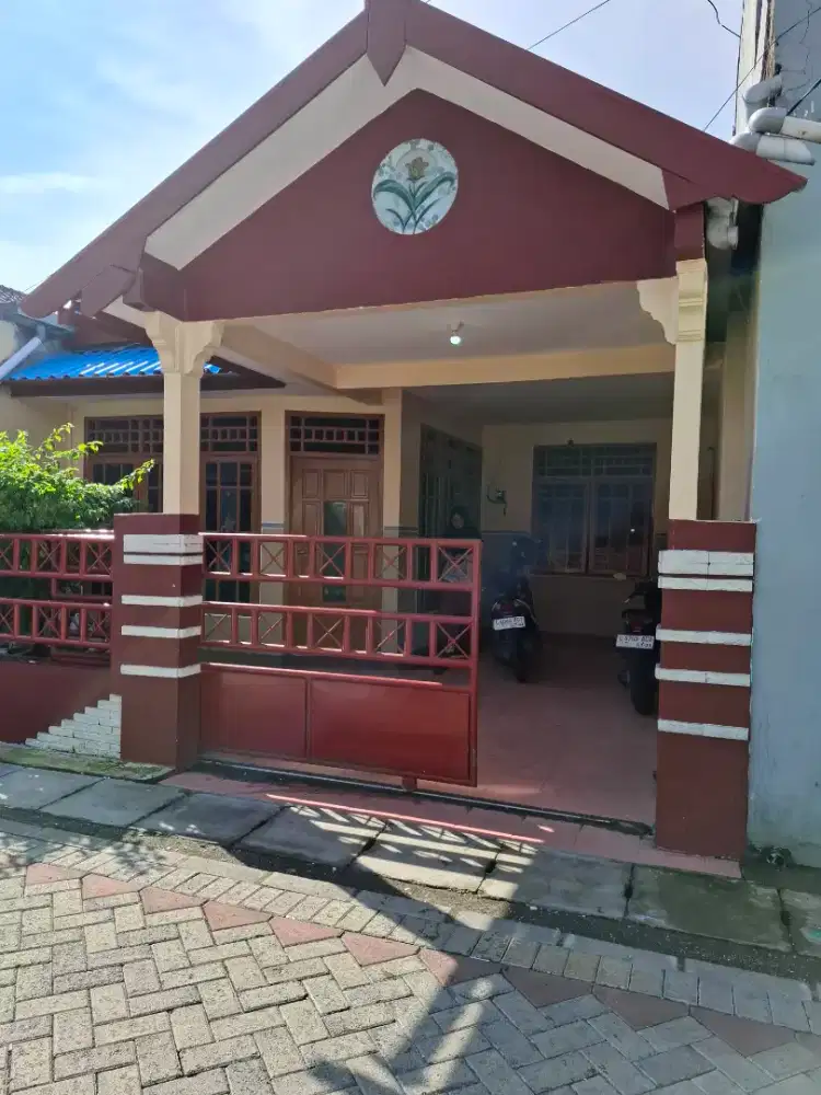 Disewakan rumah aman dan nyaman.