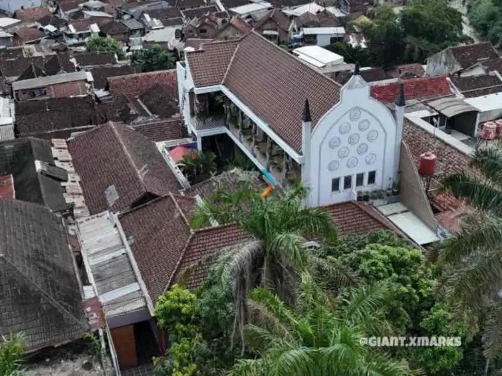 Rumah villa Full furnished tengah kota di Jaksa Agung Suprapto Malang