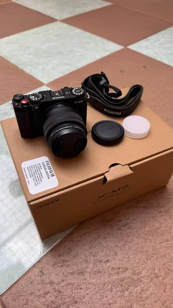 Fujifilm X-M5 Kit 15-45mm OIS Garansi Fullset Like New Garansi Juni 27