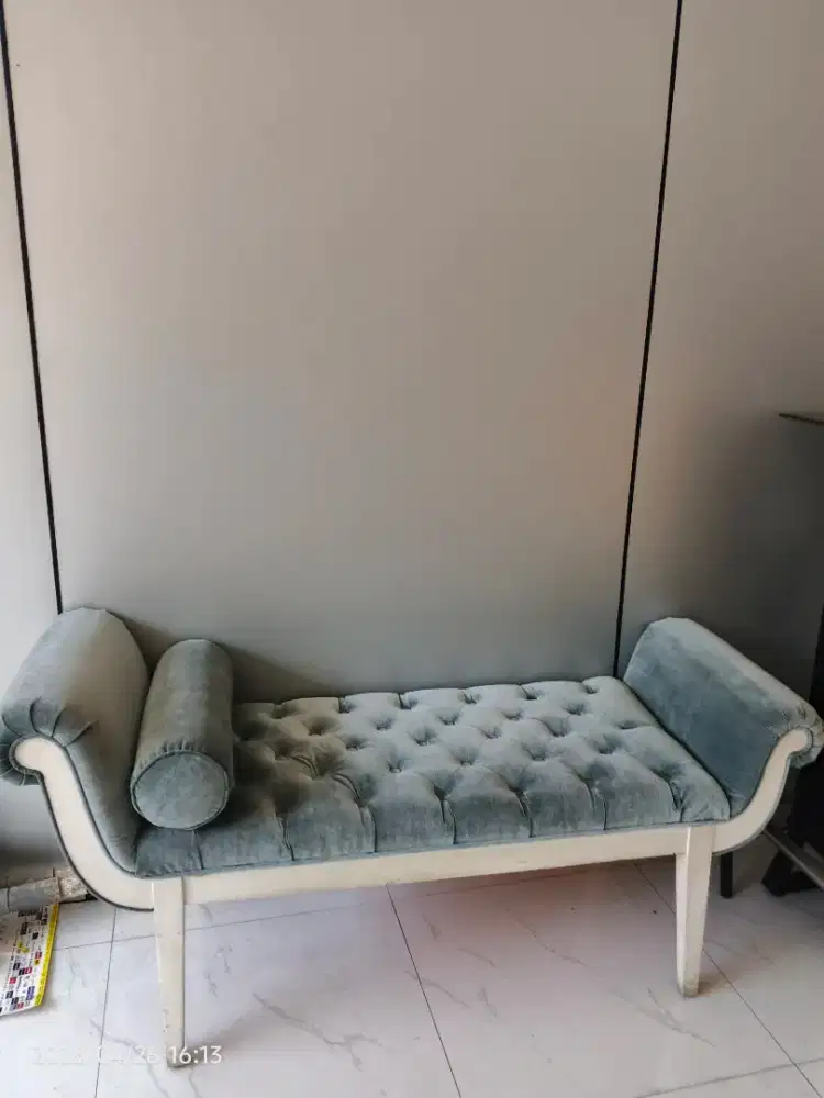 Sopabed Beech model minimalis