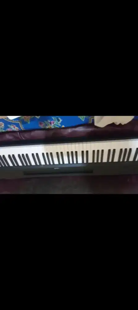 Yamaha P-145B Normal like new 99 persen