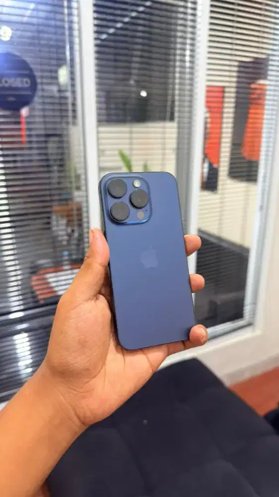 iPhone 15 pro 128gb iBox