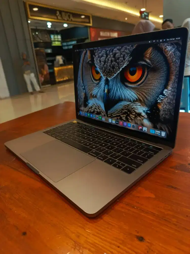 Macbook Pro Retina 13 inch 2017 touchbar