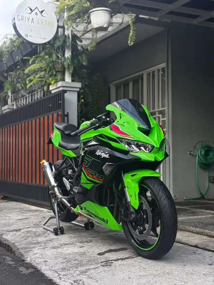 ZX25RR 2024 LOW KM (HANYA PAJANGAN RUMAH)