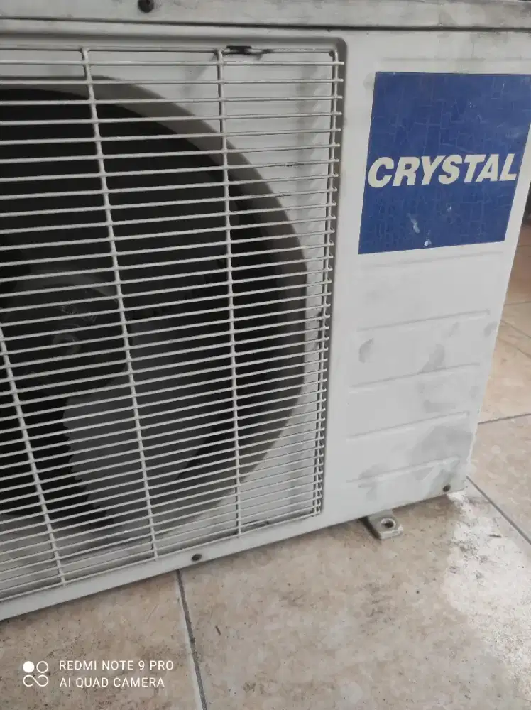 AC Crystal 1 Pk Normal masih dingin sdh Termasuk Pasang
