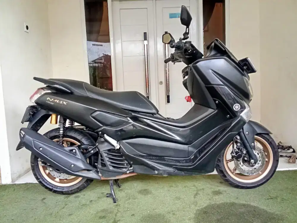 Nmax tahun 2018 full original/tt boleh gan cash lebih bagus