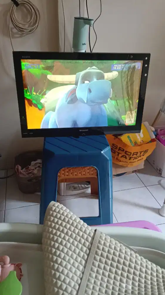 Jual TV Sharp beserta Set Top Box (Nego)