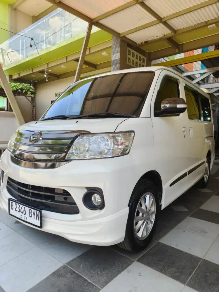 LUXIO X ANTIK, kilometer rendah 40 ribu asli, Full original, TV,AC dbl