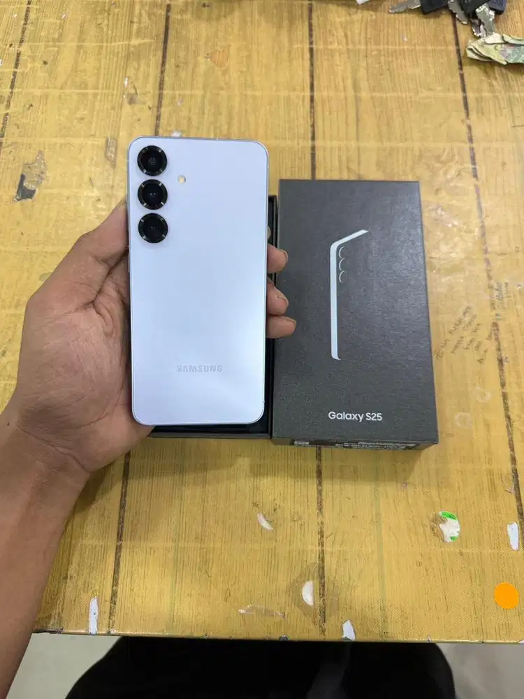 samsung s25 12/512 sein