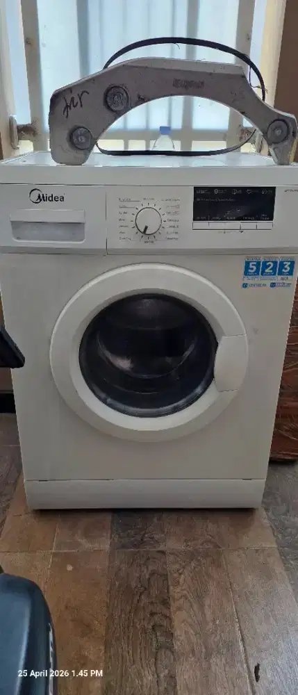 Mesin cuci midea front loading kondisi rusak