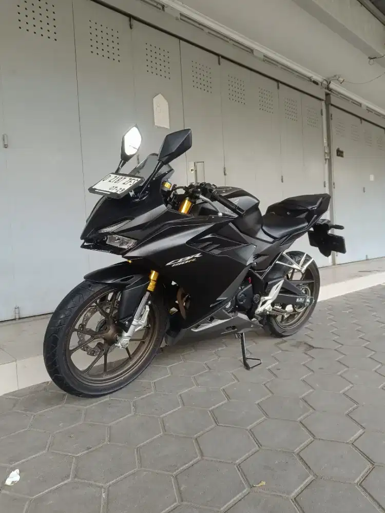 Honda CBR 150 ABS 2024 antik