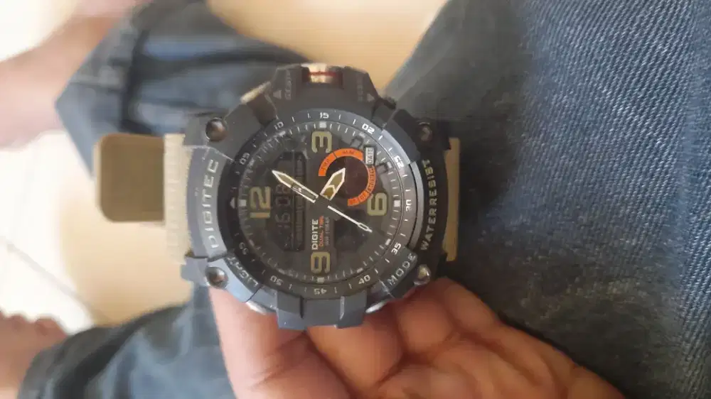 Jam tanagan digitec DA-2102T