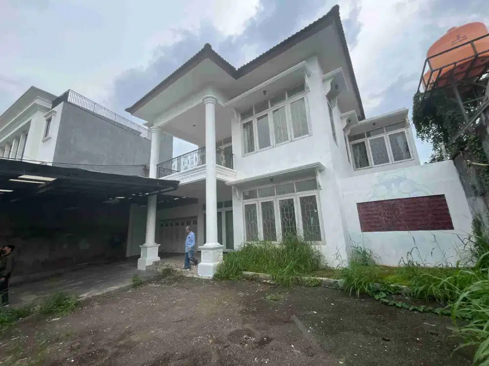 Rumah Kokoh 2 Lantai Lokasi Strategis di Cilandak Fatmawati