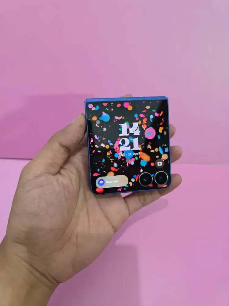 Samsung Z Flip 7 5G 12/256 Gb Sein Fullset Garansi ON