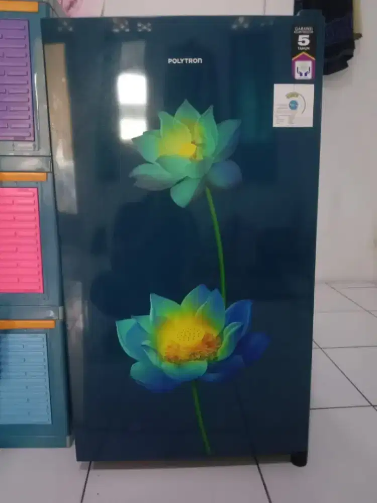 Kulkas POLYTRON 1 pintu Istimewa