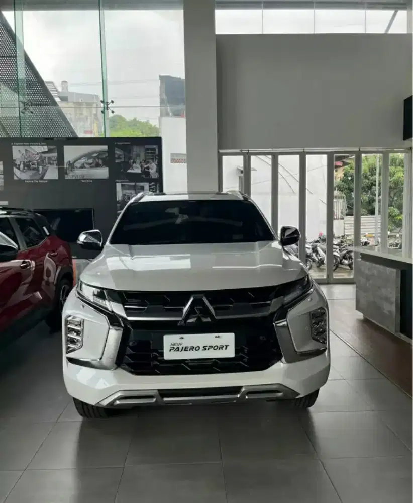 Mitsubishi Pajero Dakar Sunroof 2026