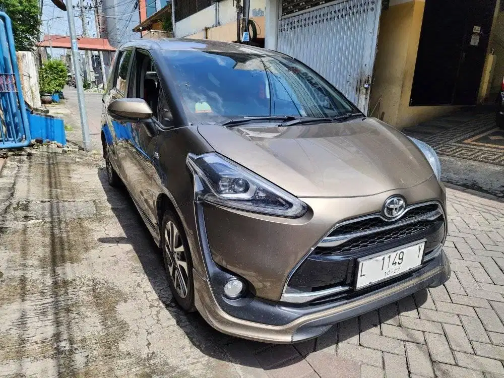 TOYOTA SIENTA 1.5 Q MATIC FACELIFT 2017 KILOMTER 50 RIBU ASLI